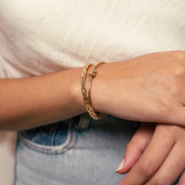 Bracelete Dourado Liso Nó - Image 6