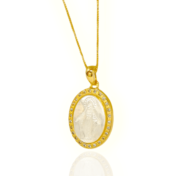 Colar Dourado Medalha Oval Nossa Senhora das Graças Madrepérola Crav. - Image 3