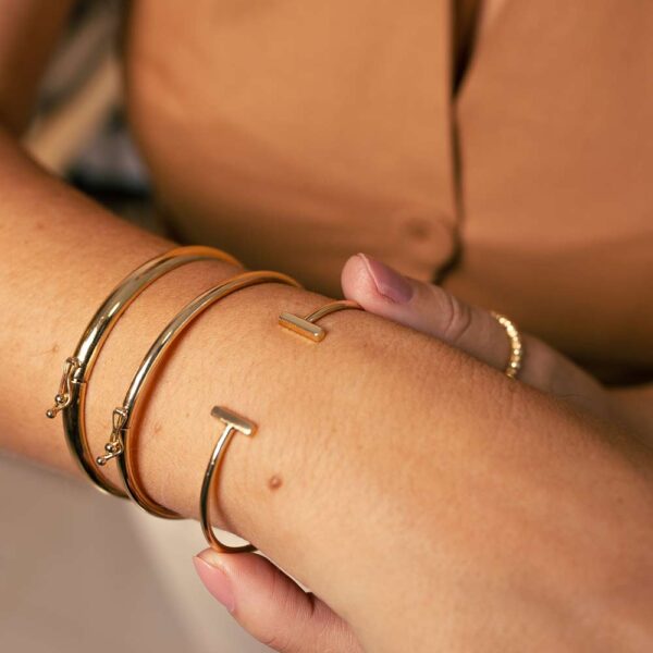 Bracelete Dourado T - Image 2