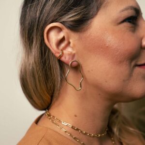 Piercing Fake Dourado Tubo Liso Fino