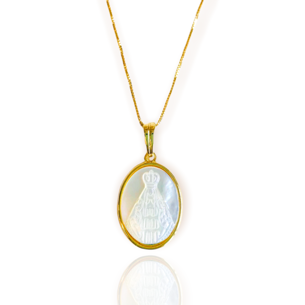 Colar Dourado Medalha Oval Nossa Senhora Aparecida Madrepérola - Image 2