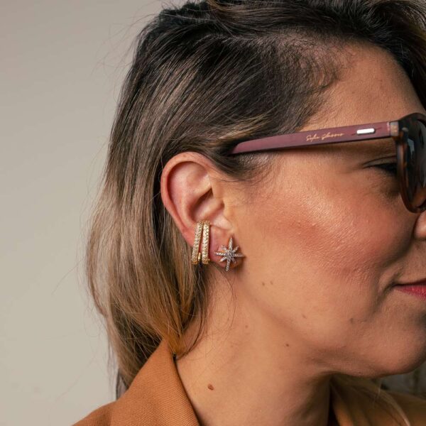 Piercing Fake Dourado Quadrado Cravejado